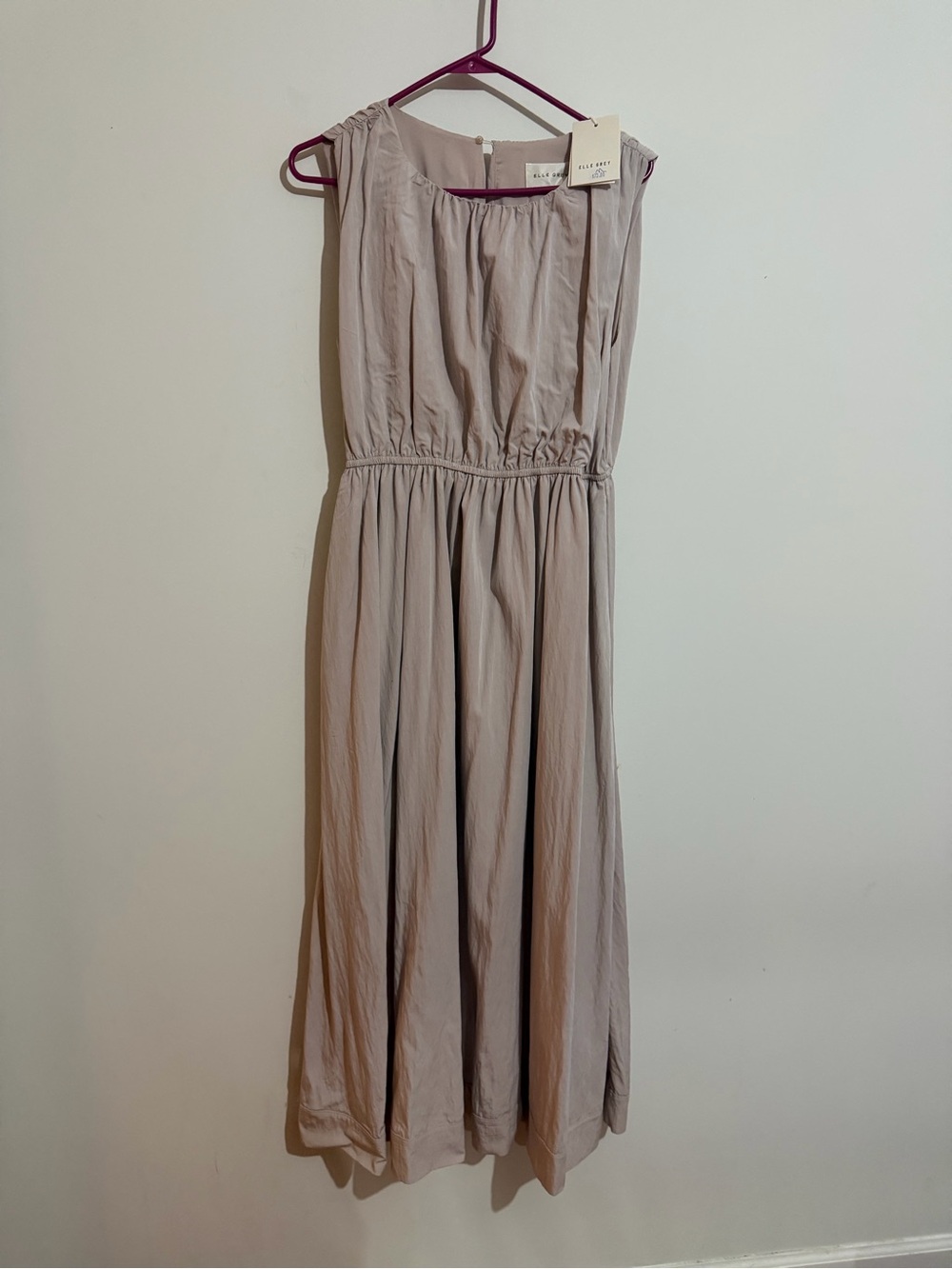 Sleeveless Midi Dress in Light Taupe
